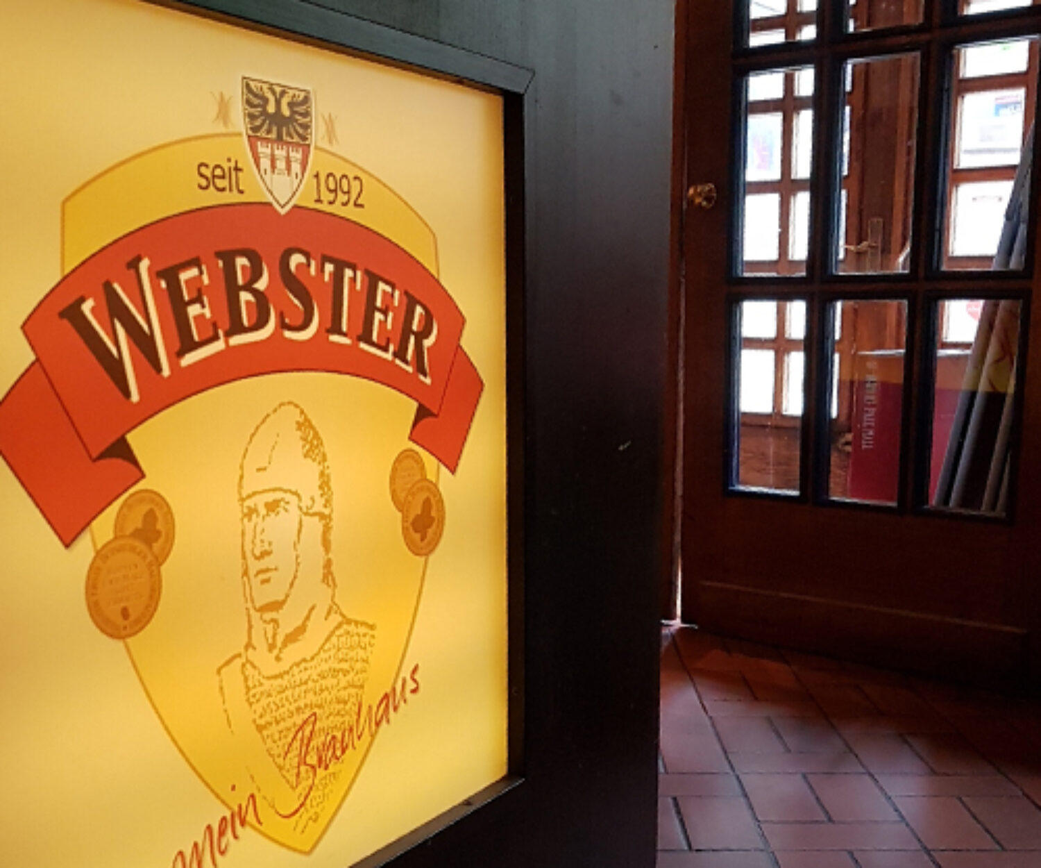 Innenraum Webster - Logo Theke