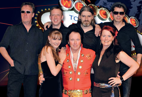 Am 31. August 2024 erwarten wir Lokalmatador "Elvis" DW King & The Cosmic Crooners auf der töften Brauhausbühne im Webster!